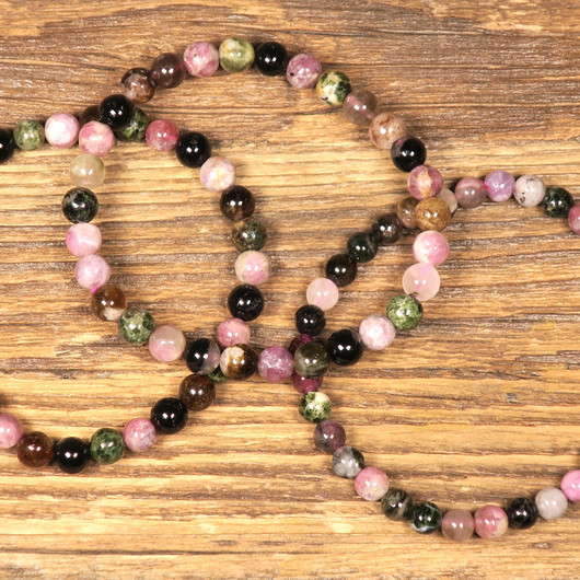 Rannekoru turmaliini rubelliitti monen värisiä 6mm