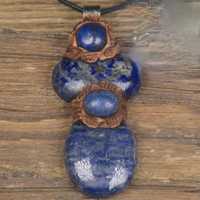 Riipus lapis latsuli hahmo 