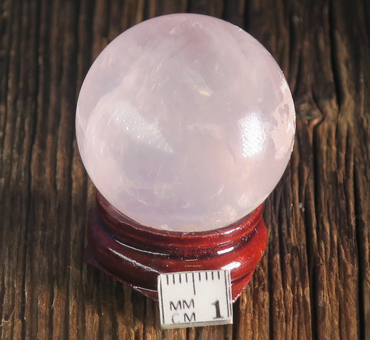 Pallo ruusukvartsi 54g  33mm kivipallo