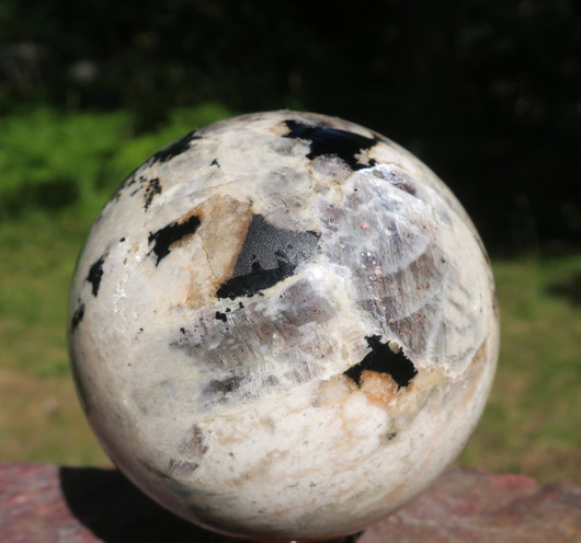 Gelioliitti pallo 570g 7cm kivipallo. Katso video