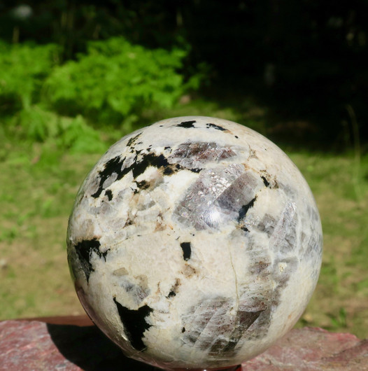 Gelioliitti pallo 570g 7cm kivipallo. Katso video