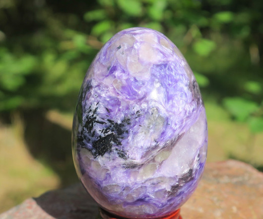 Kivimuna tsharoiitti 139g 55mm violetti nro A