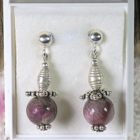 Korvakorut rubelliitti, riippuva tappikorvakoru  RUBtb