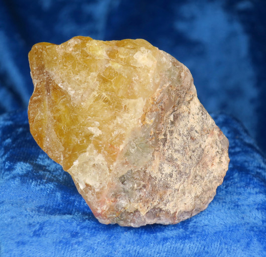 Fluoriitti raaka, puoliksi keltainen, vihreänvioletti 196g 