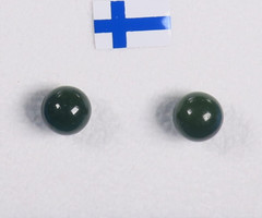 Nappikorvakorut nefriitti - jade tummanvihreä 6mm