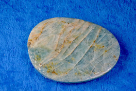 Apatiitti hiottu taskukivi 62x50mm nro5