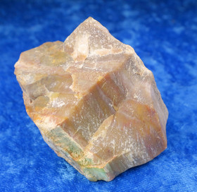 Kivettynyt puu raaka 106g, 4-5cm kanttiinsa 23i Madagaskar