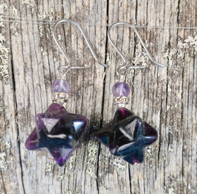 Korvakorut fluoriitti tähti zirkonikoristein tumma violetti 8s1