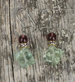 Korvakorut fluoriittitähti vihreä, 6mm ametisti zirkonikoristein 8s15