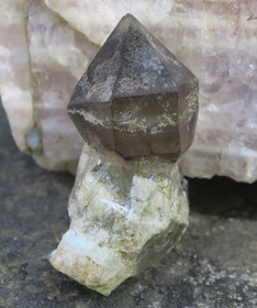 Savukvartsikide, maasälpä, muskoviitti, 7cm, 93g 