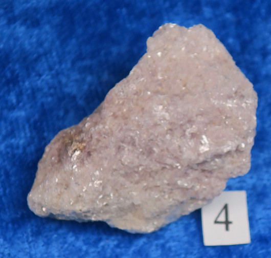 Lepidoliitti massamainen raaka 16-18g nro L2-4