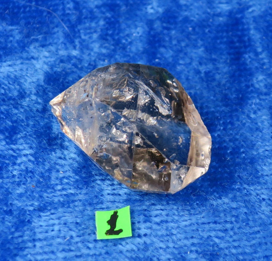 Savukvartsi kaksikärkinen kide Namibia 20g nro1