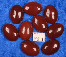 Kapussi karneoli, tumma oranssi 13x18mm ovaali 