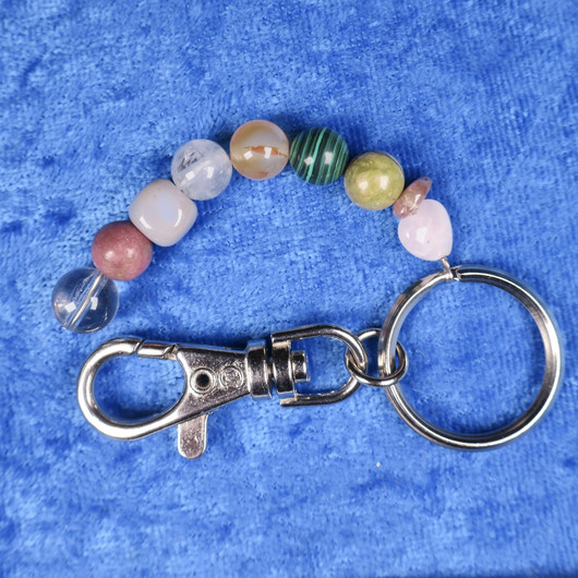 Avaimenperä HÄRKÄ TAURUS härän onnenkivet, karbiinilukko nro3