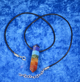 Riipus chakrakiviriipus, kaksikärkinen, lukollinen kaulanauha