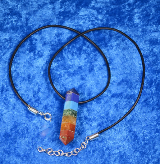 Riipus chakrakiviriipus, kaksikärkinen, lukollinen kaulanauha