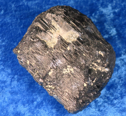 Turmaliini musta turmaliini 135g raaka. Brasilia