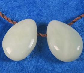 Riipus opaali vihreä porattu