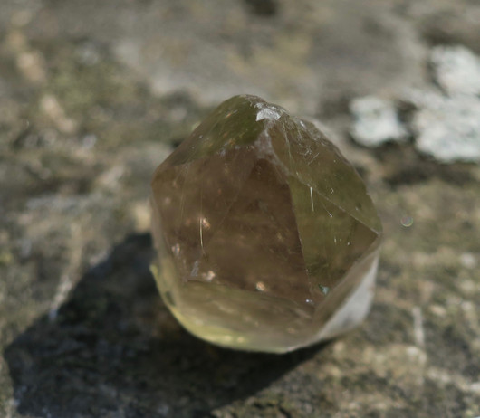 Rutiilikvartsi kidekärki savukvartsi 32g halk 25mm pituus 4cm H