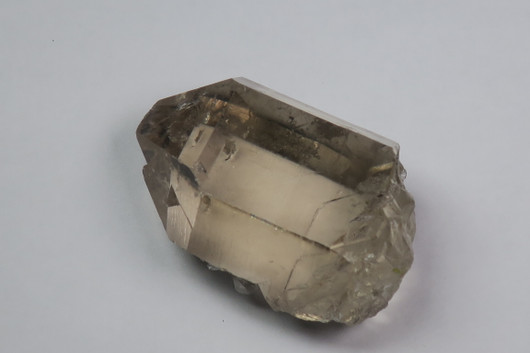 Rutiilikvartsikide savukvartsi kaksoiskärki ja rutiilineulasia 32g K