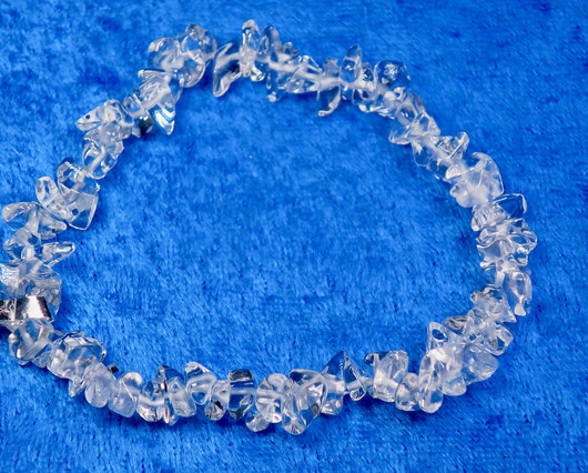 Rannekoru vuorikide kirkas sipsi. Valitse koko