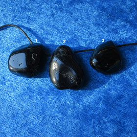 Riipus turmaliini musta schörl, kookas rumpuhiottu porattu