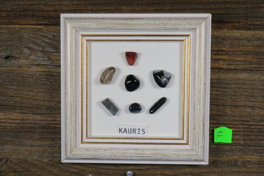 Taulu KAURIS CAPRICORN  onnenkivet F