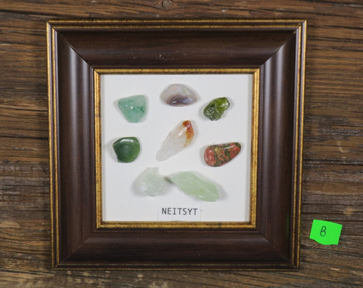 Taulu NEITSYT VIRGO onnenkivet B