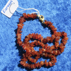 Helmet karneoli sipsihelmet