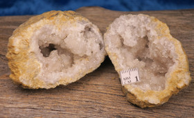 Kvartsigeodipari 148g halkaistu L