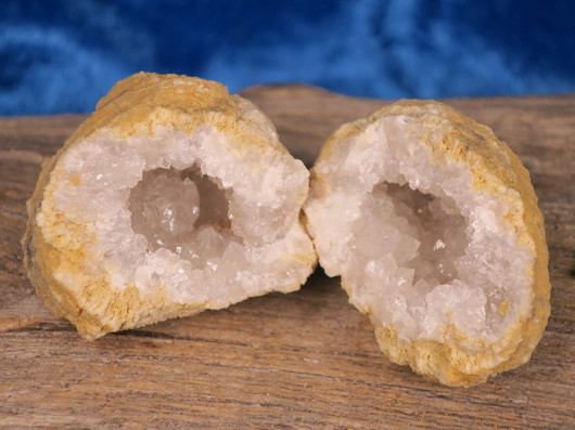 Kvartsigeodipari 164g halkaistu K