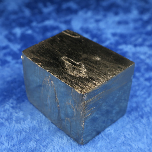 Pyriitti kide iso kuutio 108g 34x26x26mm nroA