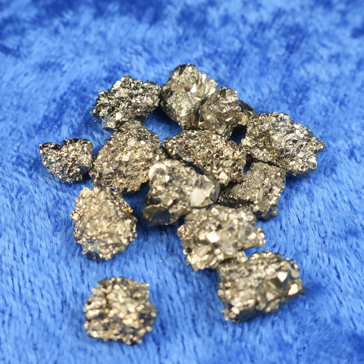 Pyriitti kidesykerö keskim 8-10mm 0,65g