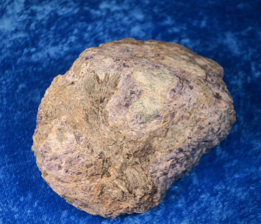 Kordieriitti raaka 560g Norja