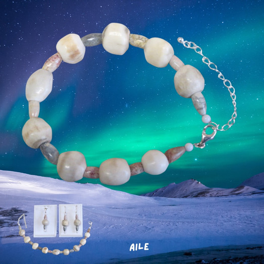 Rannekoru poronsarvihelmet ja vaalea jaspis 17-23cm. AILE