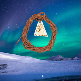 Riipus poronluuhun kaiverrettu poro, punaruskea nahkanauha PETTERI C