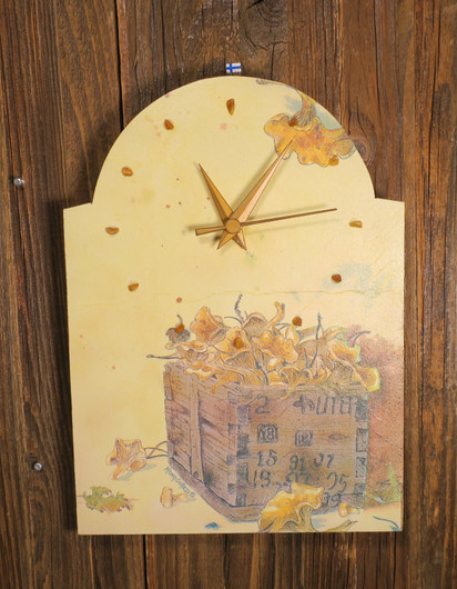 Seinäkello kanttarellit 