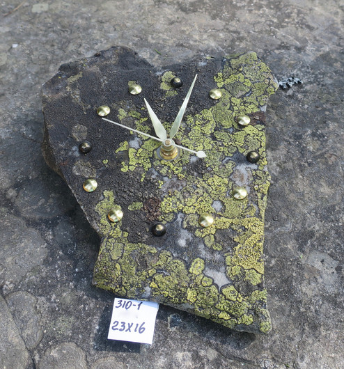 Seinäkello kvartsiitti sammalkivikello 23x16cm  310-1