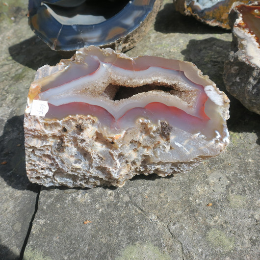 Akaattigeodi iso 2,9kg  61F Brasilia