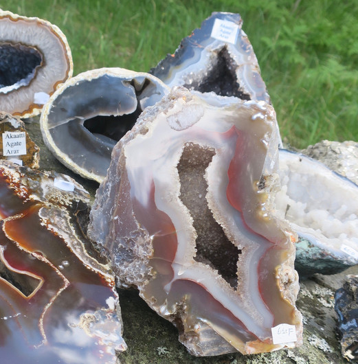 Akaattigeodi iso 2,9kg  61F Brasilia