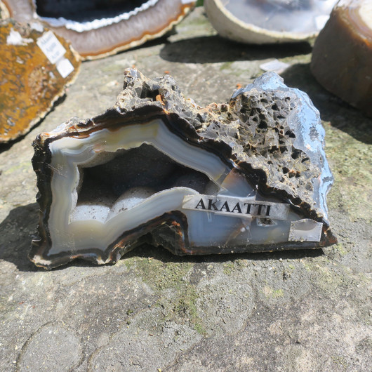 Akaattigeodi 1,1kg  nro 61c