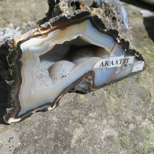 Akaattigeodi 1,1kg  nro 61c