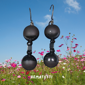 Korvakorut hematiitti puoliksi kiillotettu 10mm nro3