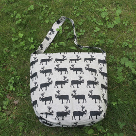 Olkalaukku porot poronsarvinapilla, pellavaa OKA5