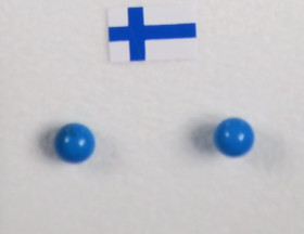 Nappikorvakorut turkoosivärjätty magnesiitti  4mm