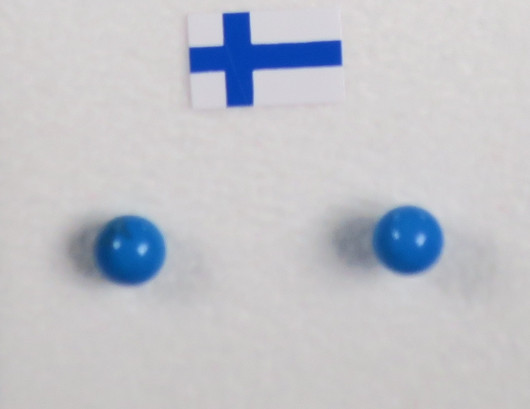 Nappikorvakorut turkoosivärjätty magnesiitti  4mm