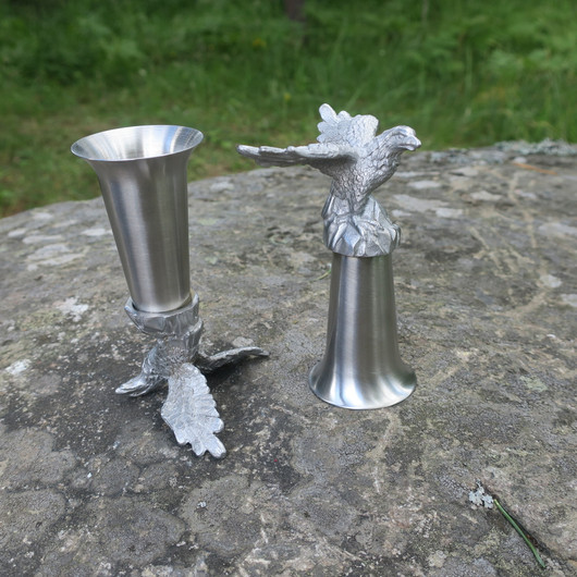 Kotka kääntöpikarit ruostumatonta terästä, 2 kpl lahjapakkauksessa