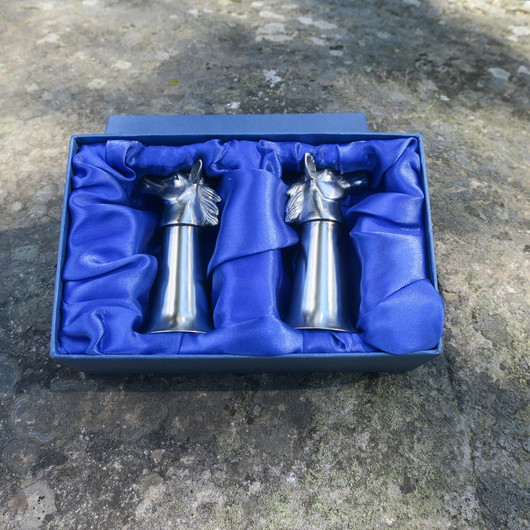 Hevonen kääntöpikarit 2kpl ruostumaton teräs