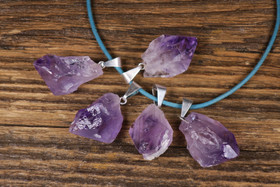 Riipus ametistikide raaka 2,5-3cm, riipuslenkillä