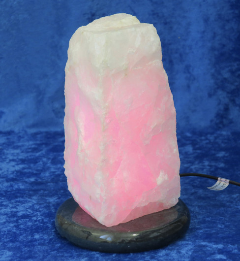 Led-valo, väriä vaihtava kivilampun marmorialusta ja sähköjohto